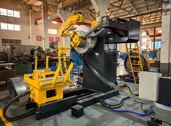 Heavy-duty Hydraulic Uncoiler equipped with Coil Loading Car and Press Arm for automatic coil handling